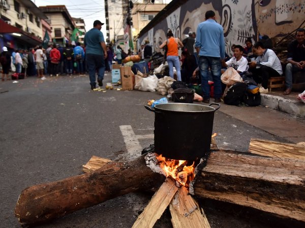 Campesinos buscan que el Gobierno cumpla acuerdo firmado en marzo