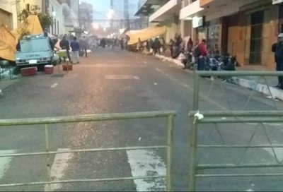 Bloqueos en el centro por manifestación - Nacionales - ABC Color