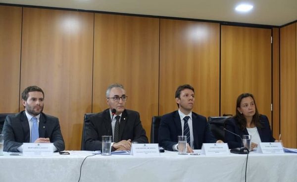 Brasil revocó el refugio político a Arrom y Martí