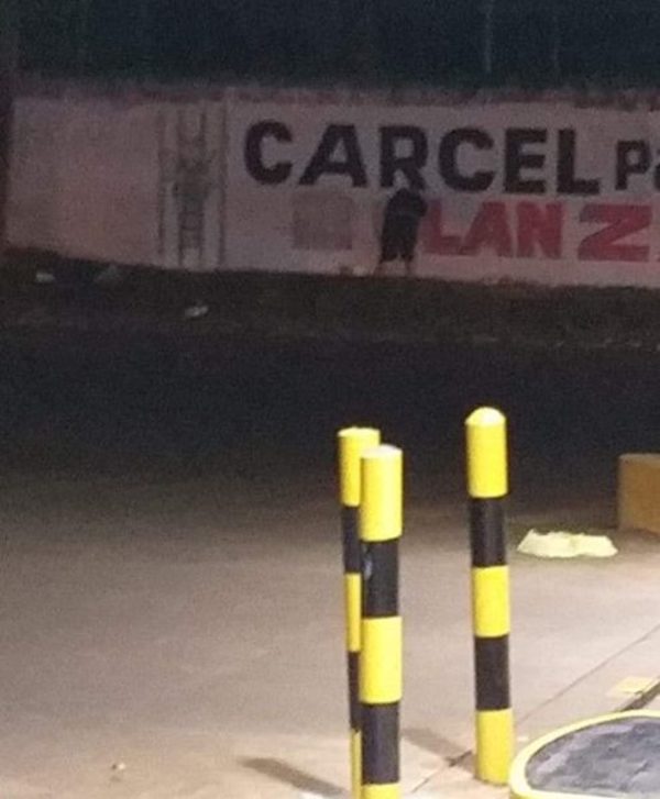 Solitariamente fue a borrar pintura de «Cárcel para el clan ZI»