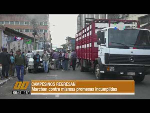 Campesinos vuelven para manifestarse