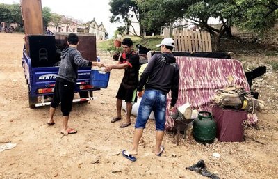 Damnificados van regresando a sus hogares
