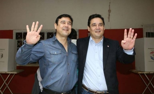 HOY / Buzarquis sobre sueldazos de sus parientes: “Yo no pedí por ellos”