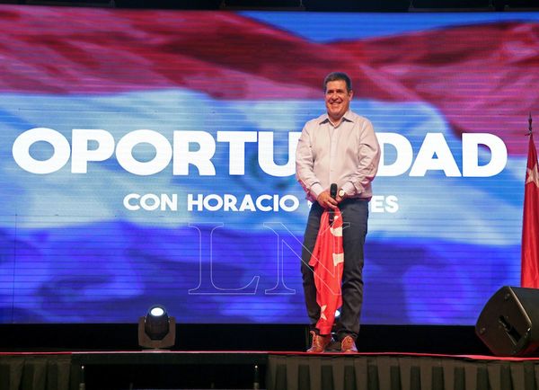 Fiscal solicitó desestimación de la causa contra Horacio Cartes