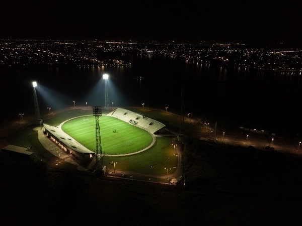 Estadio de la Liga Encarnacena estrena lumínica - Digital Misiones