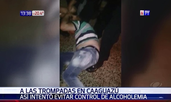 Conductor intentó evitar alcotest y golpeó a policías | Noticias Paraguay