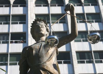 Corte llama a concurso para cargos vacantes