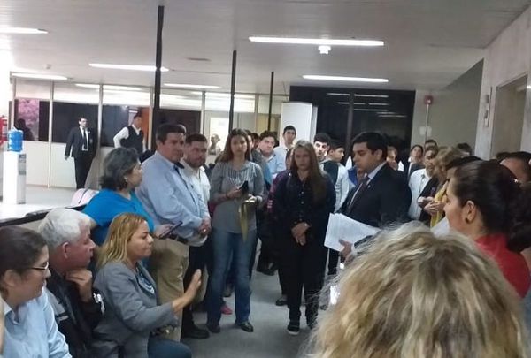 Piden renuncia de la Jefa de RRHH de la Municipalidad de Asunción