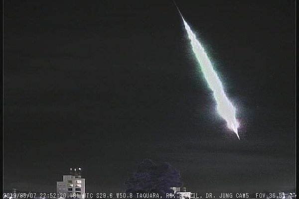 METEORITO DE TRES TONELADAS PASÓ POR EL CIELO PARAGUAYO