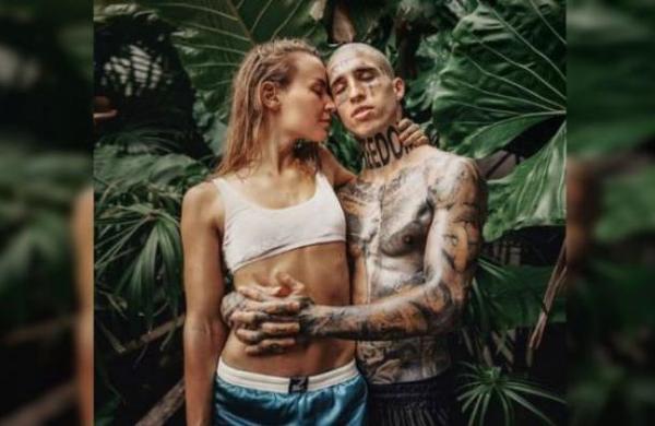 Pareja de influencers no quiere trabajar y pide donaciones a sus seguidores para sus viajes - C9N
