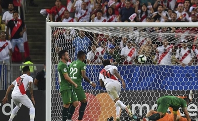 HOY / Perú revive en la Copa y Bolivia ya carga maletas para regresar