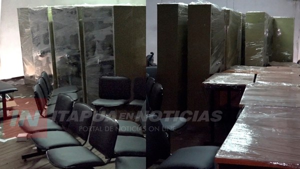 LLEGAN DOS CAMIONES DE MOBILIARIOS PARA USF DE ITAPÚA.