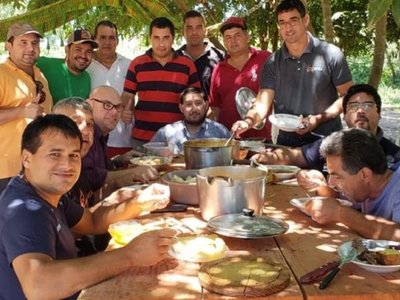 Ex directores almorzaron en granja irregular con reclusos de San Pedro
