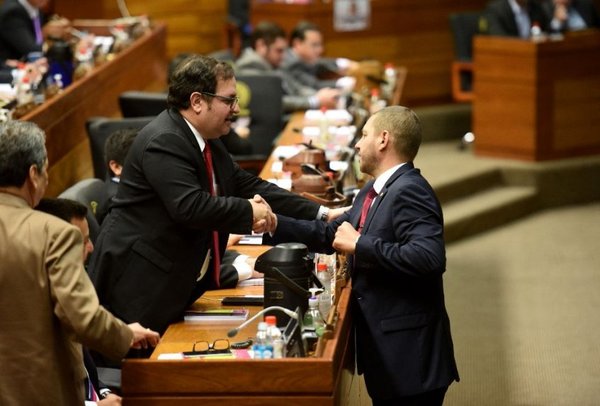 Diputados definen hoy el salario del trabajo doméstico y de medio tiempo - Edicion Impresa - ABC Color
