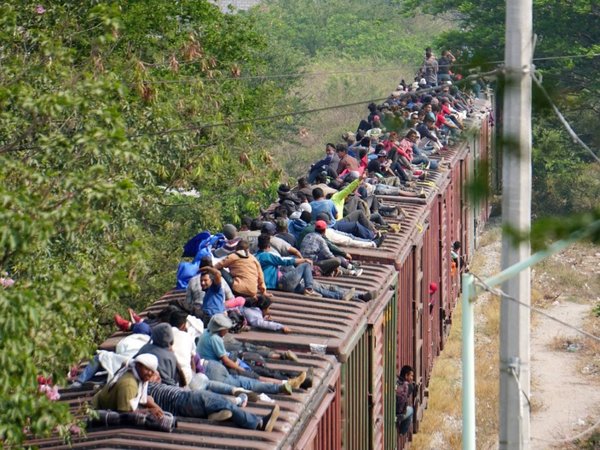 Trump anuncia próxima deportación de millones de migrantes irregulares