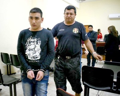 Condenan a 25 años de cárcel a joven que mató a machetazos a su esposa