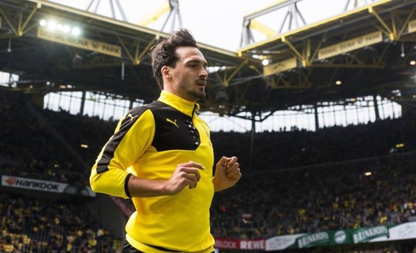 HOY / El Dortmund recupera al central Mats Hummels tres años después