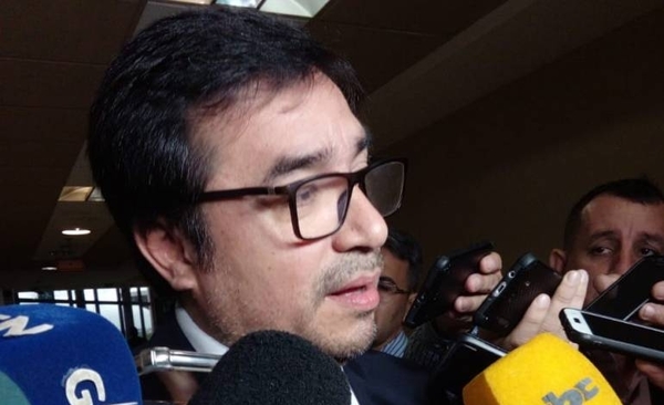 HOY / Ministro responsable de las cárceles: "¿Por qué tendría que renunciar?"