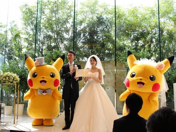 La fiebre Pokemón llega hasta el altar
