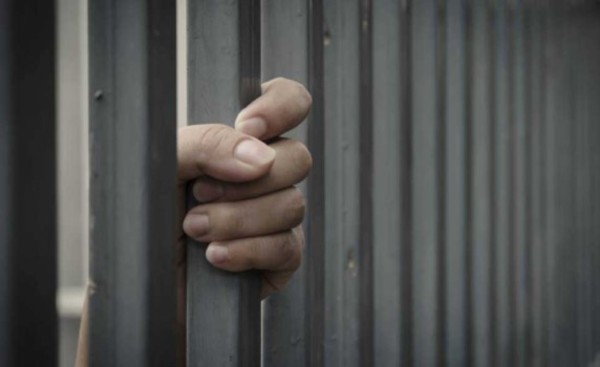 Más de una decada en prisión por abusar de un niño de 5 años