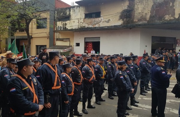 Microcentro colapsa a causa de múltiples manifestaciones