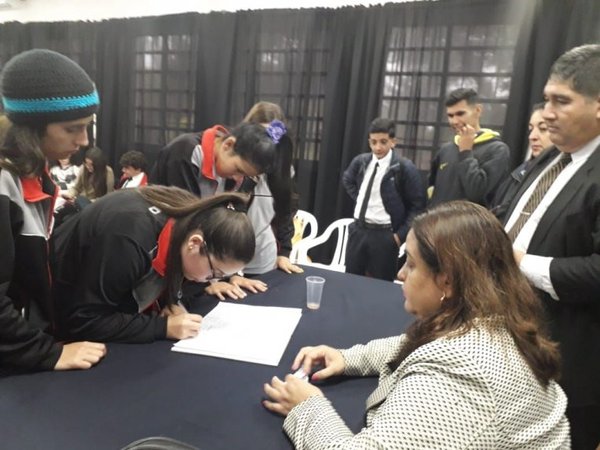 Levantan toma del colegio de Caacupé - Nacionales - ABC Color