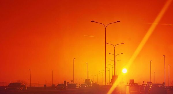 Ola de calor en Kuwait, alcanza los 63 grados