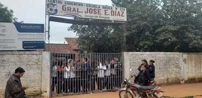 Alumnos toman colegio en Concepción