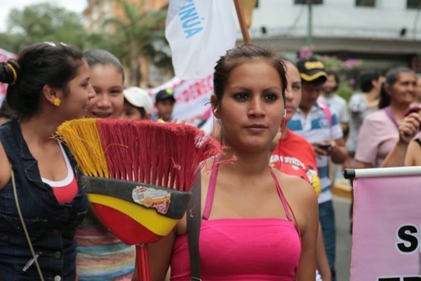 Aseguran que muchas domésticas dejarán de figurar en IPS con aumento de salario » Ñanduti