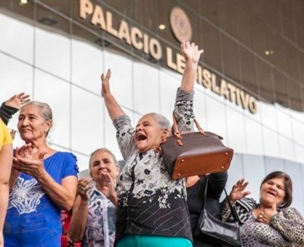 'Si nos dicen: no puedo pagarte el salario mínimo, se puede pagar por hora, por día y por semana'- Marciana Santander - Radio 1000 AM