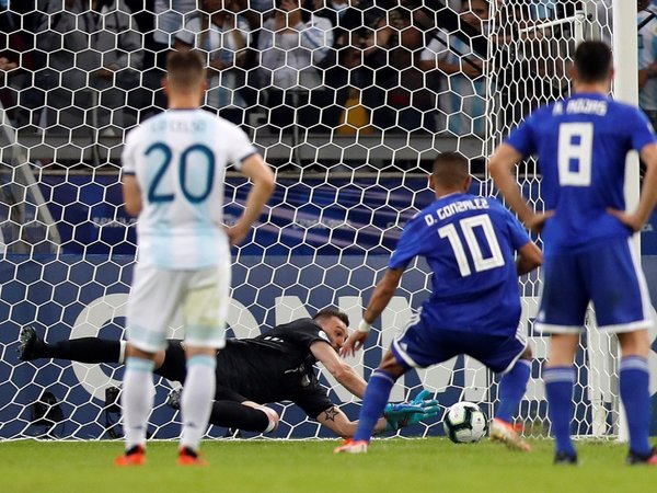 El VAR y Armani impiden la victoria Albirroja
