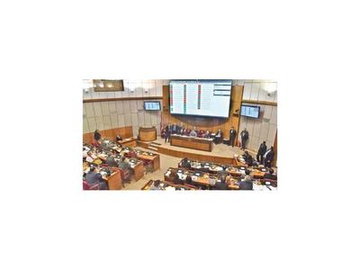 Senado aprueba versión oficial de la reforma fiscal e ignora a empresarios