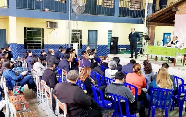 Intiman al MEC para que aclare sobre el guaraní - Edicion Impresa - ABC Color