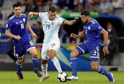 PARAGUAY  Y ARGENTINA EMPATAN Y MANTIENEN CHANCES DE CLASIFICAR