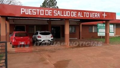 MODERNO CENTRO DE SALUD SIN MÉDICOS NI EQUIPOS.