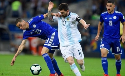 HOY / Almirón:”El VAR ayudó un poco" a Argentina