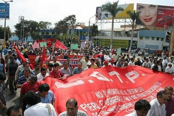 Paro total en Perú - Radio 1000 AM