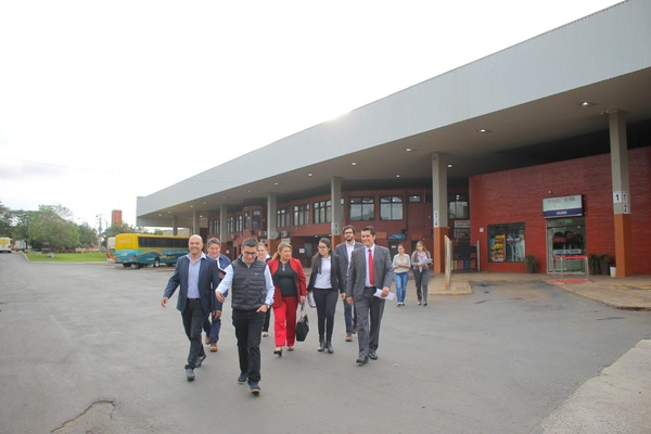 Constatan irregularidades en el manejo de la terminal de buses