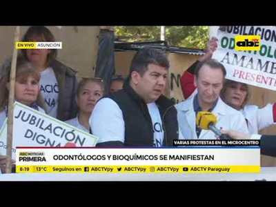 Odontólogos y bioquímicos se manifiestan - Tv - ABC Color