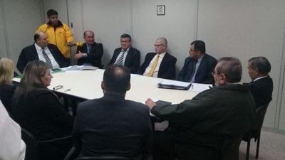 Ministros de la Corte escuchan a juez de San Pedro - Nacionales - ABC Color
