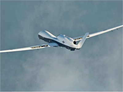 Derribo de un dron eleva la tensión entre Irán y EEUU