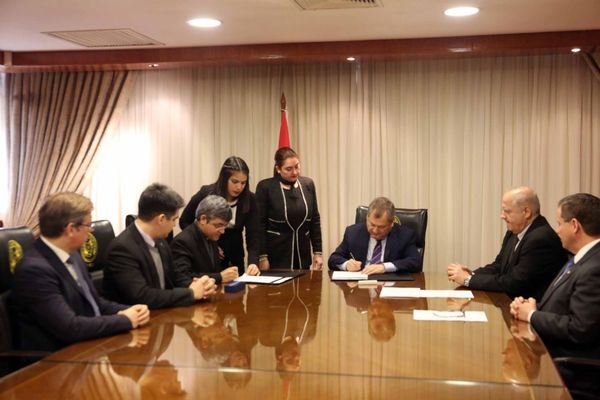 Corte Suprema firma acuerdo con la UCA