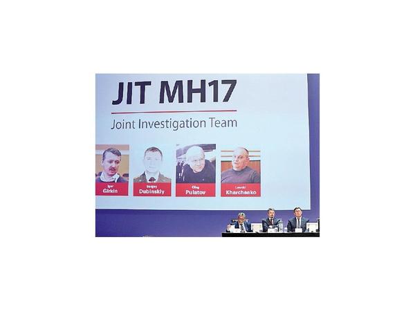 Rusos y ucraniano acusados de derribo de avión del MH17