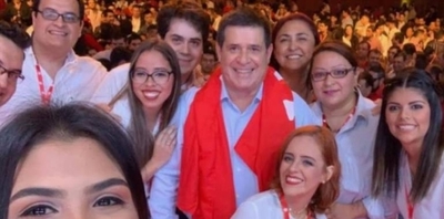 HOY / Invitan a jóvenes colorados a involucrarse en política