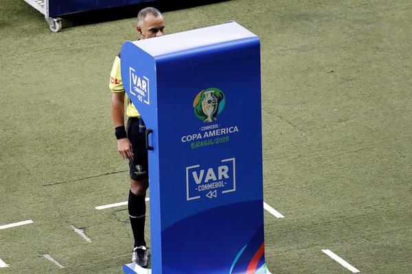 Paraguay se quejará a Conmebol por arbitraje contra Argentina, dijo vicepresidente de APF | .::Agencia IP::.