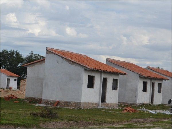 Gobierno: Comuna de Asunción pone "trabas" para construir viviendas sociales