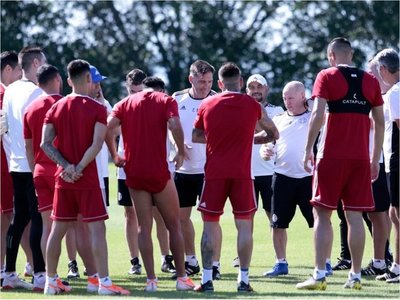 Paraguay vuelve al trabajo antes de marcharse a Salvador