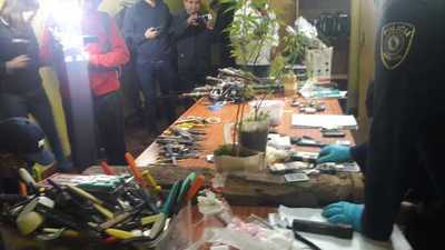 Trasladan a unos quince internos del Penal de San Pedro - .::RADIO NACIONAL::.
