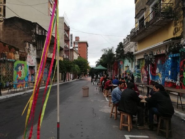 La Chispa organiza una comilona solidaria