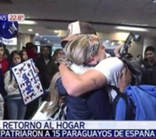 Repatrian a 15 paraguayos de España - Paraguay.com
